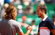 Stefanos Tsitsipas (L) and Daniil Medvedev